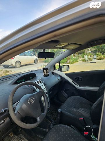 מודעת רכב טויוטה יאריס