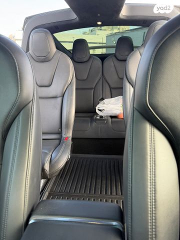 מודעת רכב טסלה מודל X