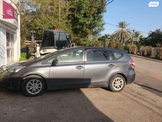מודעת רכב טויוטה פריוס פלוס