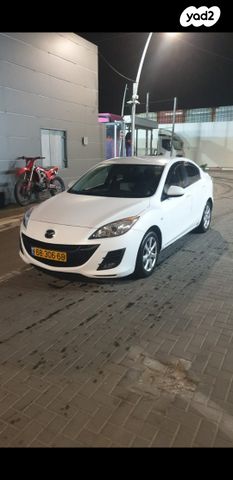 מודעת רכב מאזדה 3