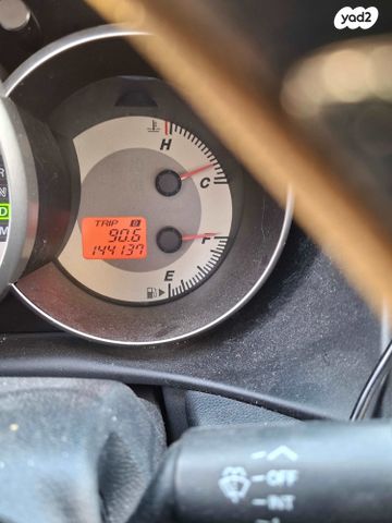 מודעת רכב מאזדה 3