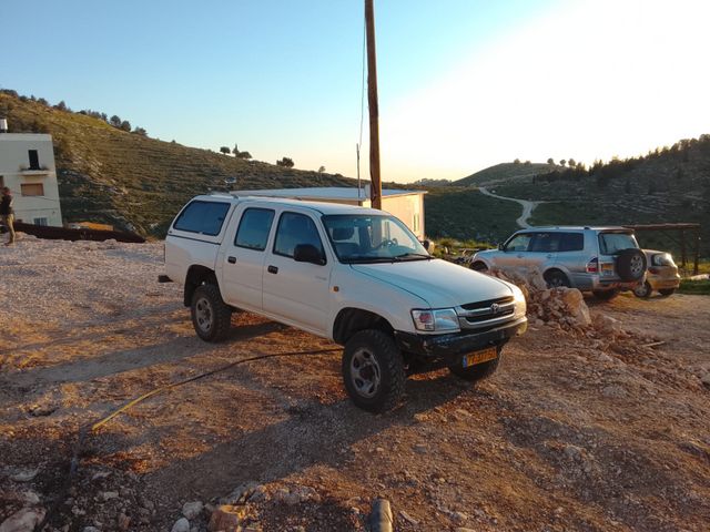 מודעת רכב טויוטה היילקס