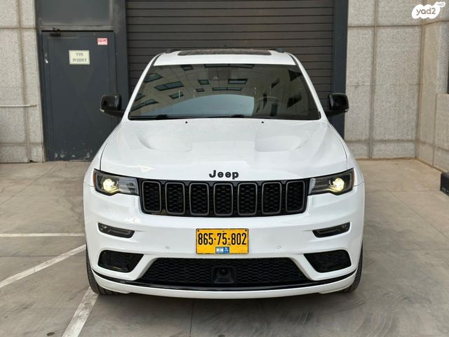 מודעת רכב ג'יפ גרנד צ'ירוקי