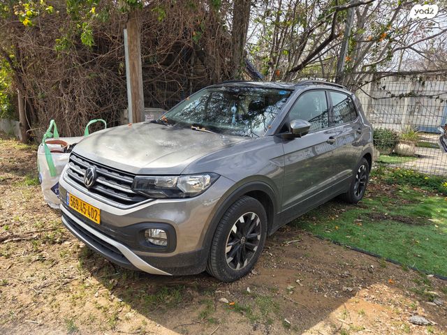 מודעת רכב פולקסווגן T-קרוס