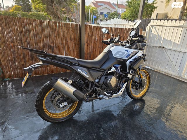 מודעת רכב Voge DS800X Rally