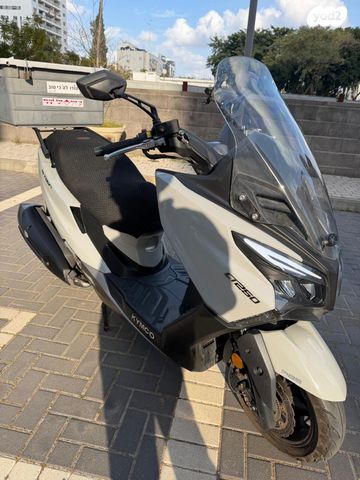 מודעת רכב קימקו איקס-טאון 250I