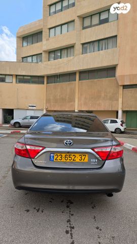 מודעת רכב טויוטה קאמרי 2