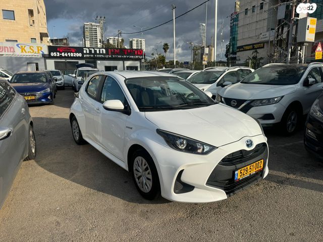 מודעת רכב טויוטה יאריס