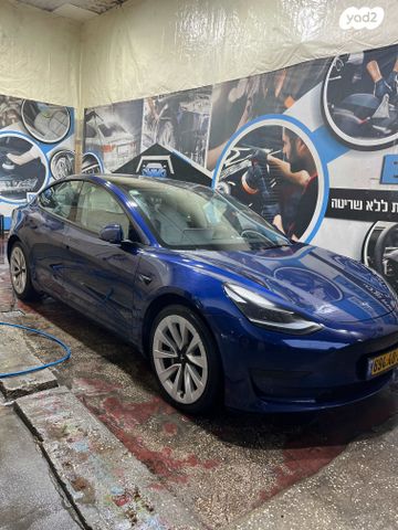 מודעת רכב טסלה מודל 3