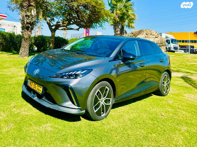 מודעת רכב אם ג'י MG4