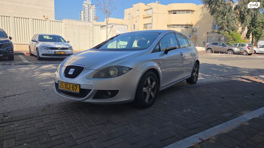 מודעת רכב סיאט לאון