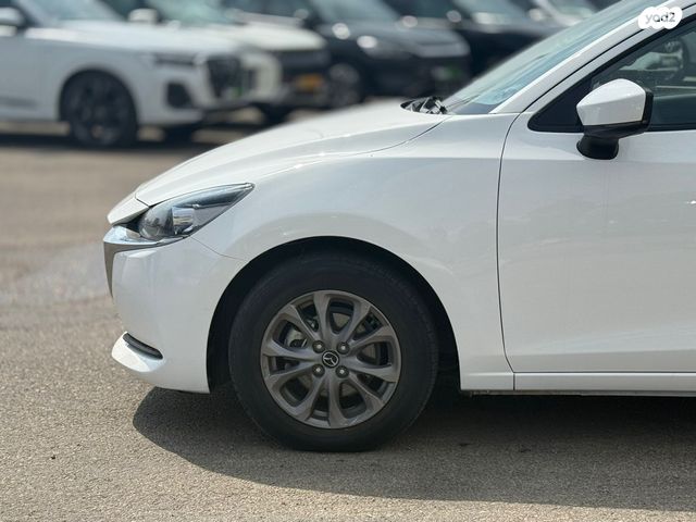 מודעת רכב מאזדה 2 2