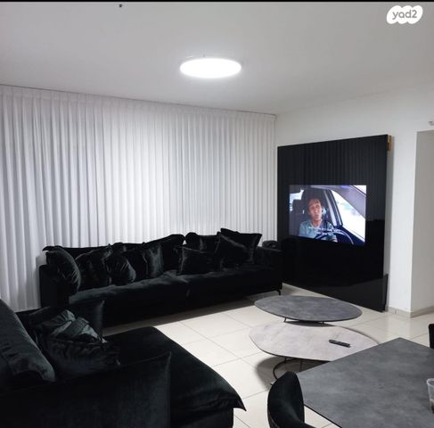 יעקב מרידור 8