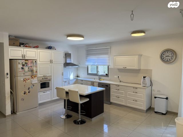 ארבע האמהות 22