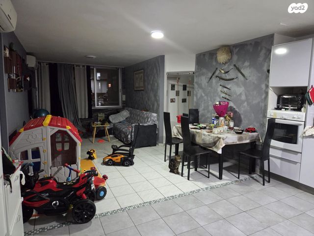 הספורטאים 2