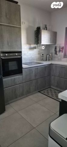 עין נטפים 10