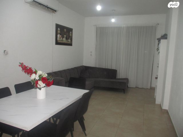 יונה בן אמיתי 20