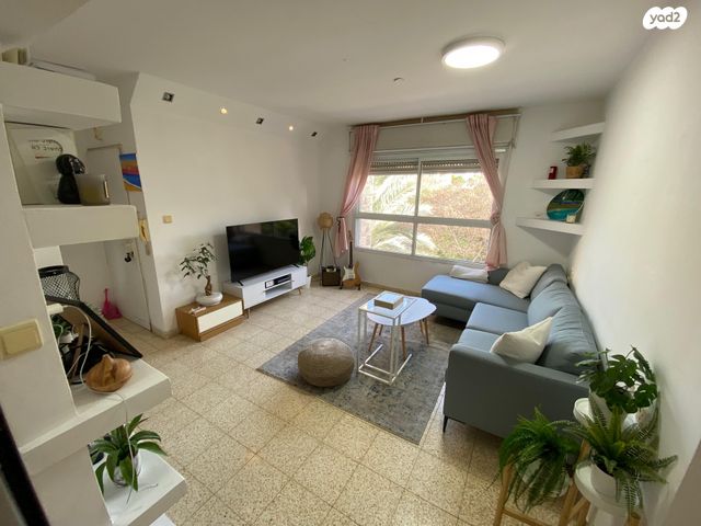 עמק החולה 56