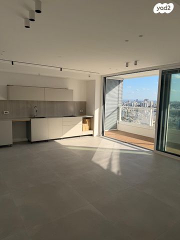 ארלוזורוב 82