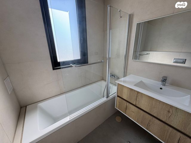 יצחק שמיר 27