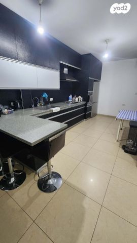 סמטת בצלאל 15