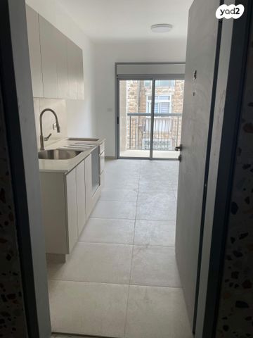 קורא הדורות 6