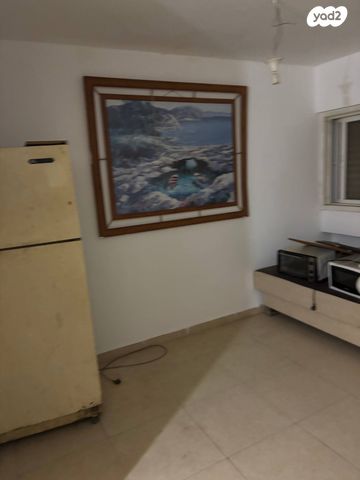 קרן היסוד 19