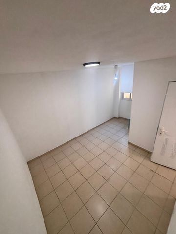 אריה ורשבסקי 19