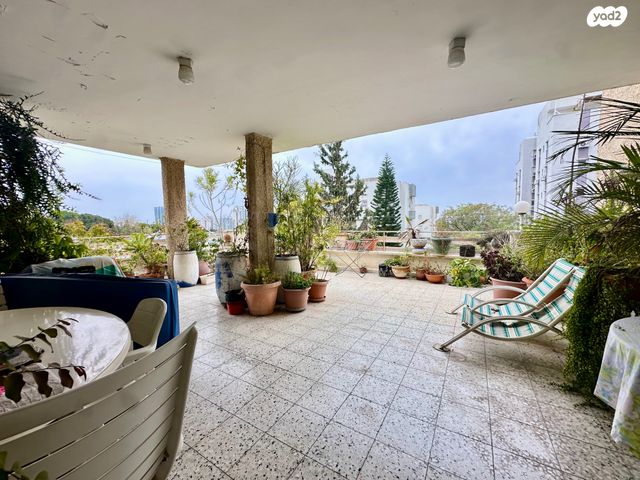 גג/ פנטהאוז, הפרחים, כפר סבא