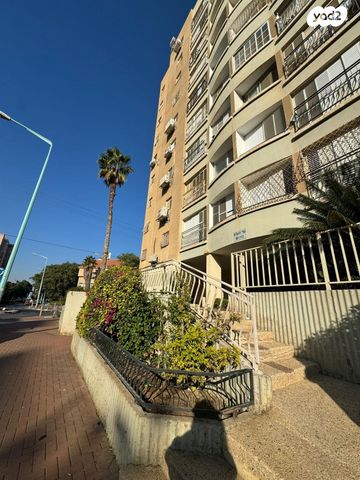 שדרות ירושלים 