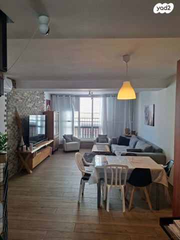 גג/ פנטהאוז