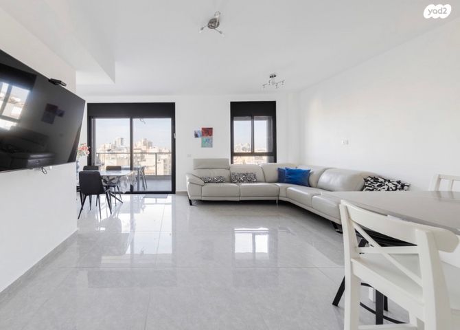 שדרות ירושלים 30