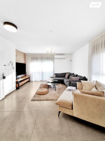 גג/ פנטהאוז