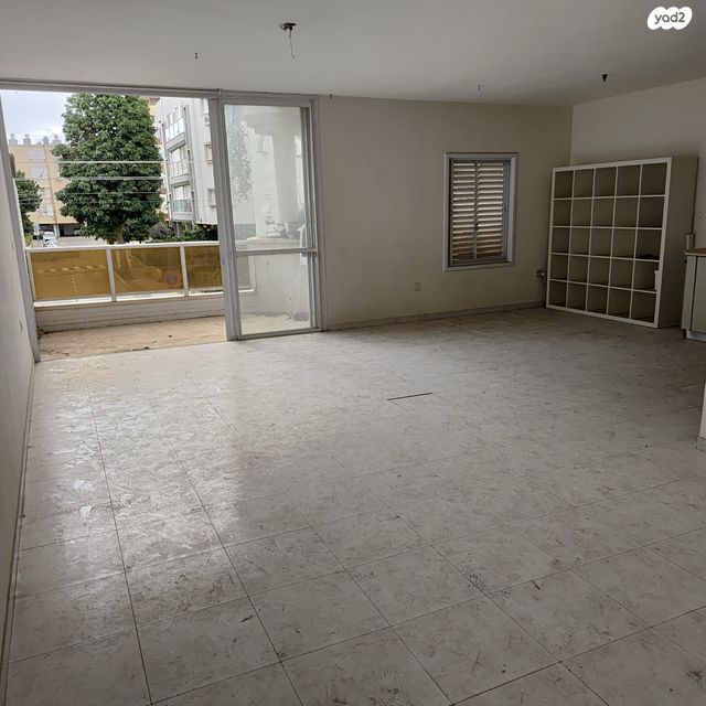 רמז, מערב ותיק