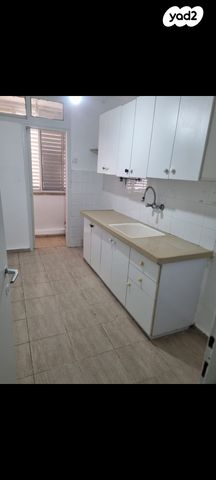 אברהם טביב 8