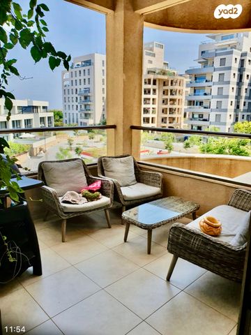 מודעת נכס, הגוש הגדול, רמת אביב החדשה, נופי ים, תל אביב יפו