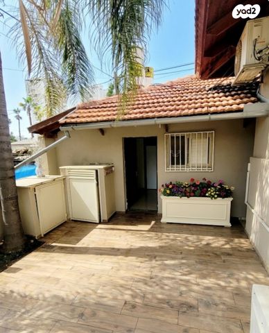 שיכוני המזרח