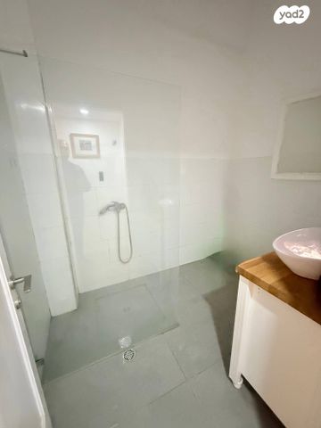 לוין אפשטיין 