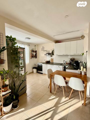 מודעת נכס, זאב יעבץ 11, מפדה אזרחי, חולון