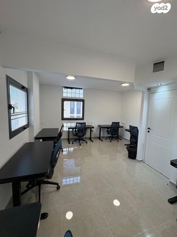 משרדים, מונטיפיורי, הרכבת, תל אביב יפו