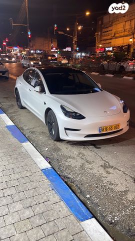 מודעת רכב טסלה מודל 3
