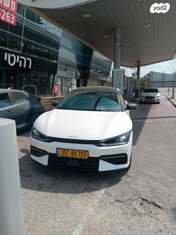 מודעת רכב קיה EV6