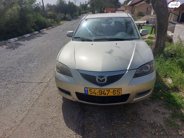 מודעת רכב מאזדה 3