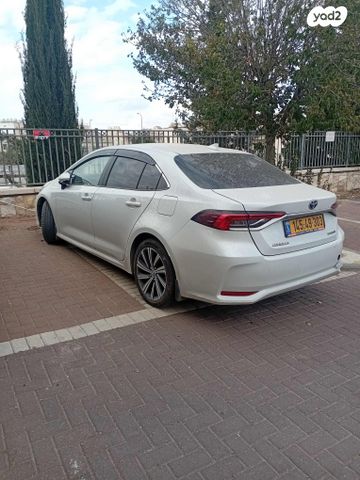 מודעת רכב טויוטה קורולה