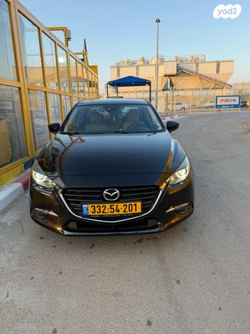 מודעת רכב מאזדה 3