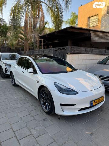 מודעת רכב טסלה מודל 3