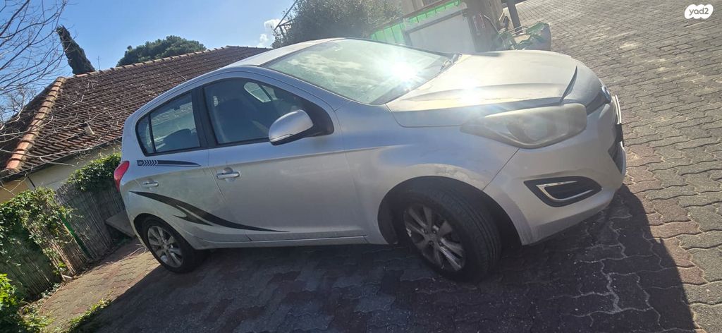 מודעת רכב יונדאי i20