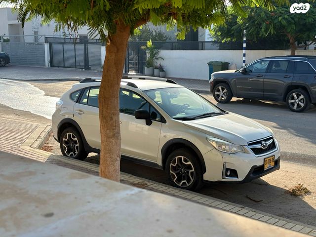 מודעת רכב סובארו XV