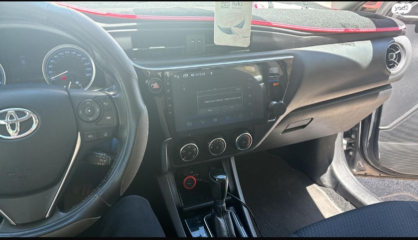 מודעת רכב טויוטה קורולה