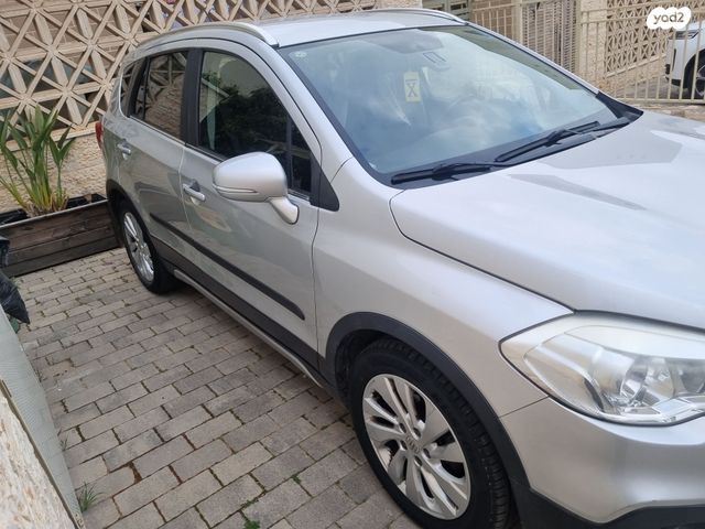 מודעת רכב סוזוקי קרוסאובר